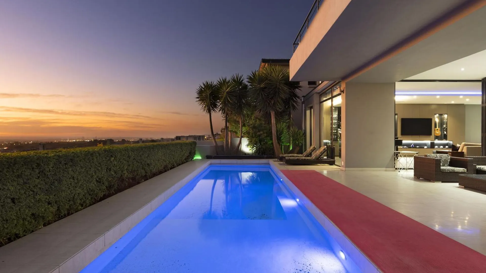 Baronetcy Kings Villa Plattekloof