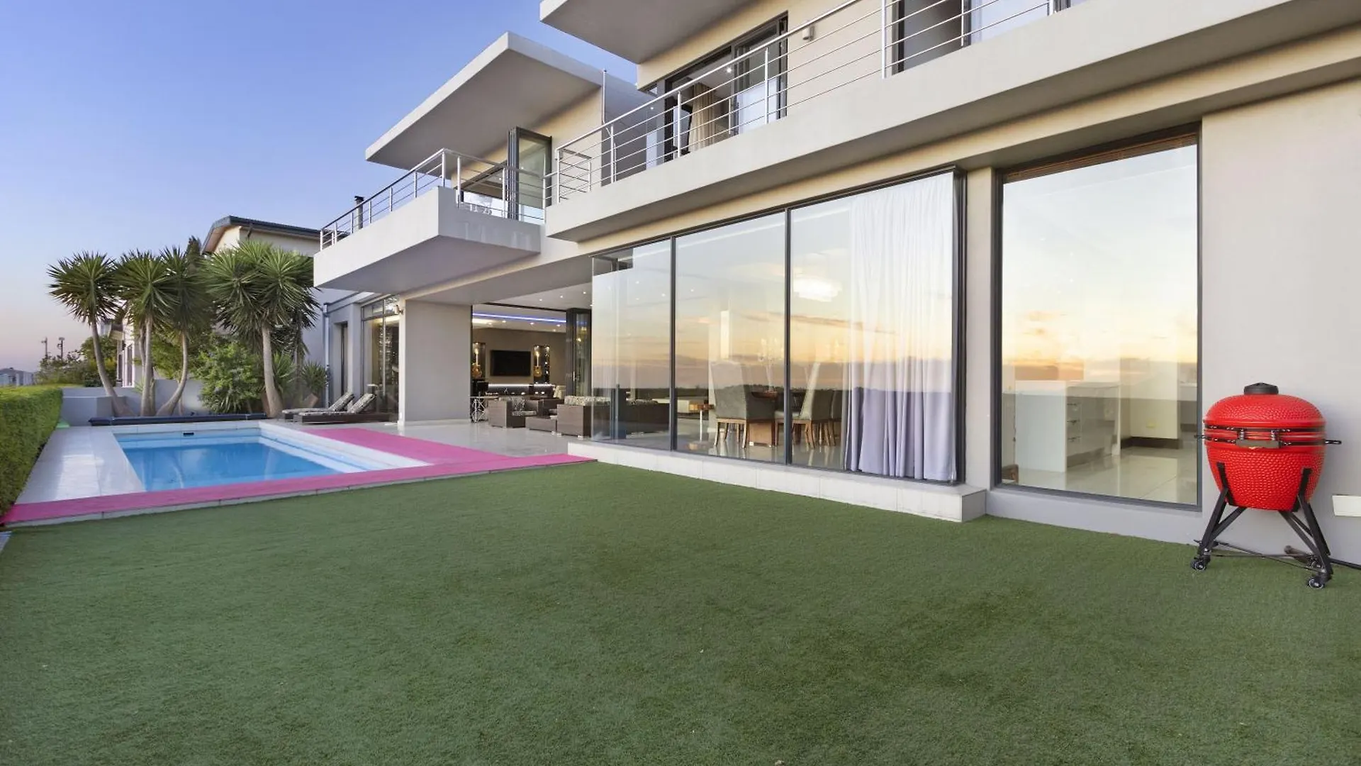 Baronetcy Kings Villa Plattekloof South Africa